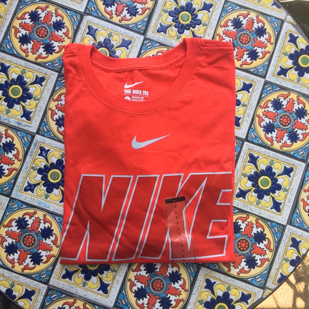 Nike Graphic tee